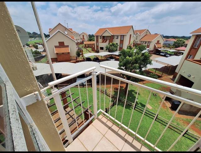 2 BEDROOM APARTMENT FOR SALE IN THE ORCHARDS